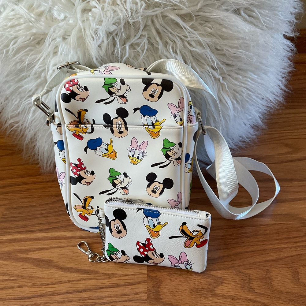 Disney Buckle-Down Goofy Daisey Mickey Minnie Crossbody & Coin Pouch NWT